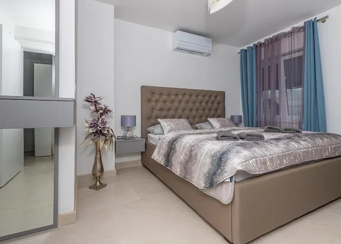 Kecman Apartment *